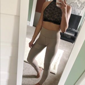 ALO YOGA leggings
